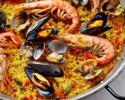 Paella cu fructe de mare pentru 2 persoane image