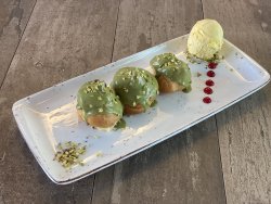 Profiterol cu fistic image