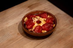 Mac & cheese pepperoni  image