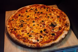 Pizza Big pui cu porumb image