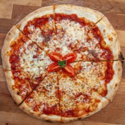 Pizza Margherita image