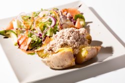 Jacket potato with Tuna&Mayo/Cartof umplut cu ton si maioneza image