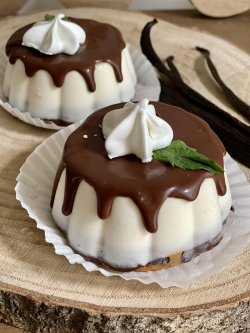 Cheesecake cu ciocolata si caramel sarat image