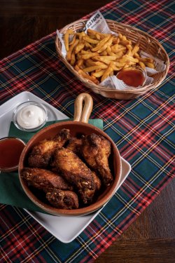 Crunchy Crispy Chicken Wings image