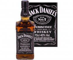 JACK DANIEL`S 40% 0.7L