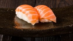 Nigiri Salmon image