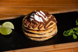 Pancakes cu Nutella image