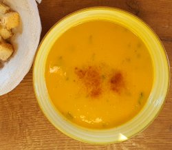 Supa crema de morcovi cu ghimbir si lapte de cocos - fără gluten, vegan / de post image