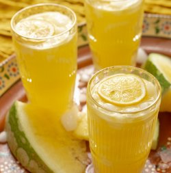 Limonada cu pepene galben image
