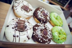 8  Donuts Mixate  image
