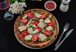 Pizza Prosciutto Crudo Family blat subțire image