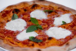 Pizza Bufala image