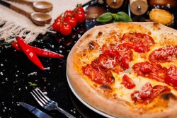 Pizza Quatro fromagi picant image