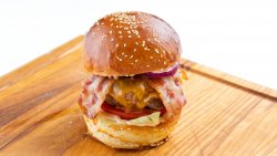 Vită și Bacon Burger image