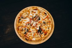 1+1 gratuit: Pizza cu de toate image