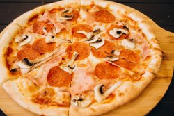 1+1 gratuit: Prosciuto funghi salami image