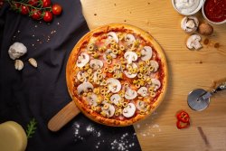 Pizza Funghi image