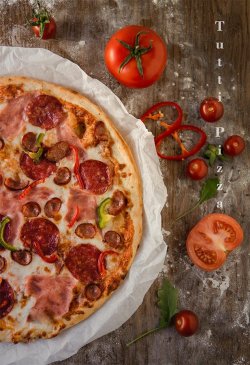 Pizza Quattro Carni image