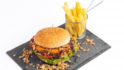 Meniu burger pui și cartofi prăjiți image