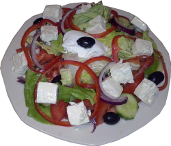 Salată cu brânză telemea image