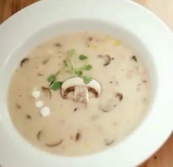 Supă de pui cu ciuperci磨菇鸡肉汤 image