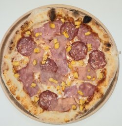 Pizza Con carne image
