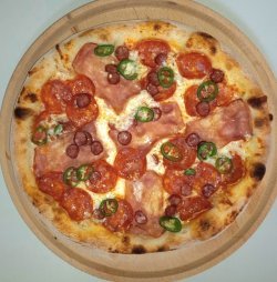 Pizza Diavola 32 cm 1+1 image