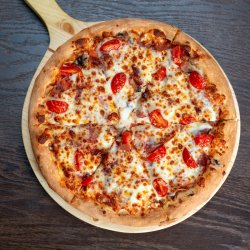 Pizza Prosciutto funghi mare image