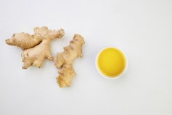 Ginger & turmeric immunity booster image