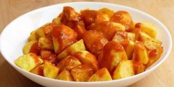 Patatas bravas - Cartofi în sos de roșii picant image