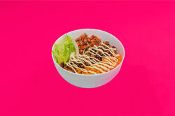 Promo: Chilli con Carne Bowl + Cartofi French Cadou image
