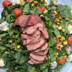 Salată cu steak vită image