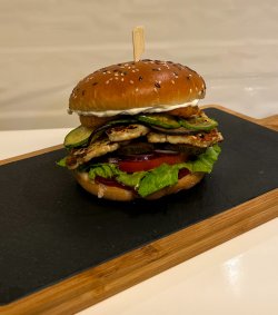 Halloumi burger image