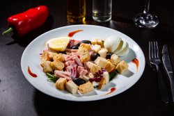 Salată Bulgărească image