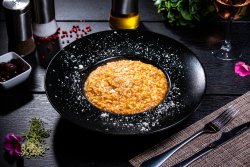 Risotto cu sos ragu image