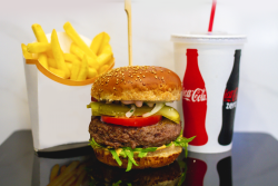 Burger+Coca Cola+Cartofi image