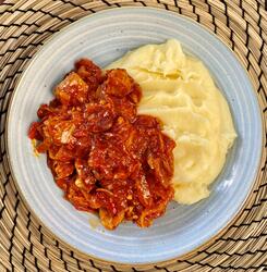 Gulaş cu carne de curcan image