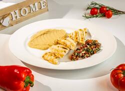 Humus cu mirodenii orientale și lipie prajita image