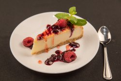 Cheesecake cu fructe de padure image