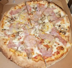 Pizza Prosciutto Funghi 40 cm image