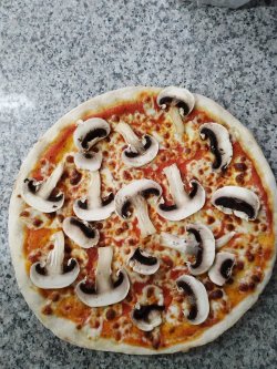 Pizza Funghi MEDIE image