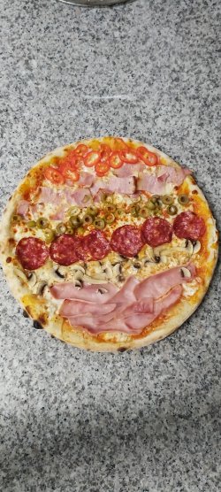 Pizza Speciala MEDIE image