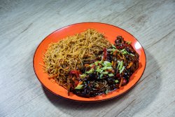 Noodles cu vită arome de pește image