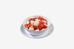 Salată de roșii și telemea image