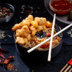 Noodles cu pui Shanghai aromat image