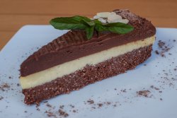 Tort de ciocolată cu mango image
