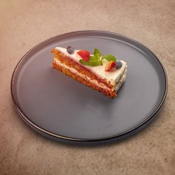 Tort Cremos de Sfeclă image