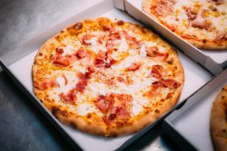 Pizza Carbonara image