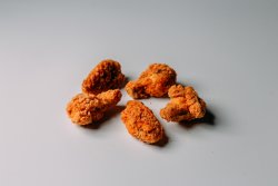 5 chicken wings image