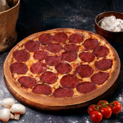 Pizza Salami – Picantă image